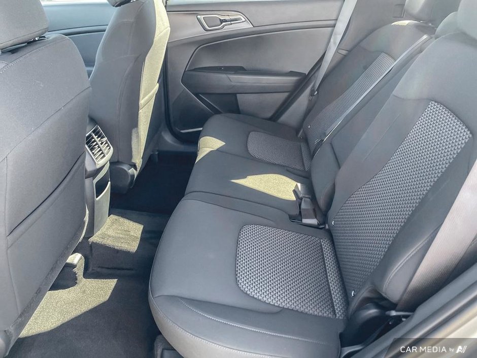 2025 Kia Sportage LX-22