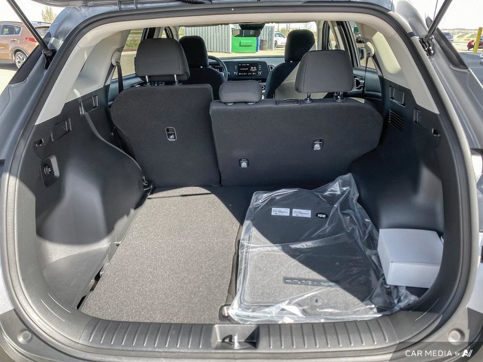 2025 Kia Sportage LX-7