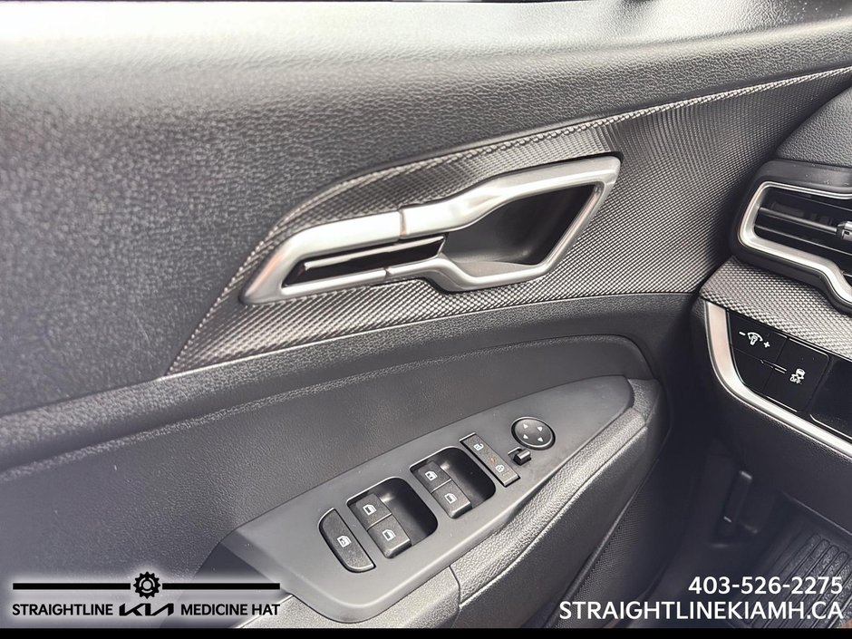 2025 Kia Sportage LX-10