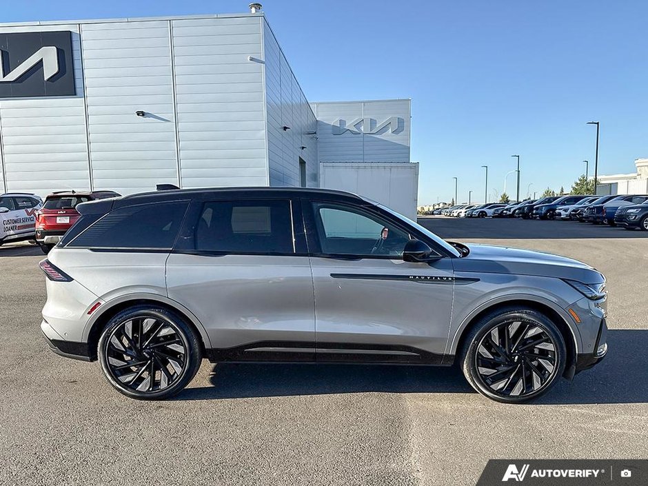 2024 Lincoln Nautilus Reserve-6