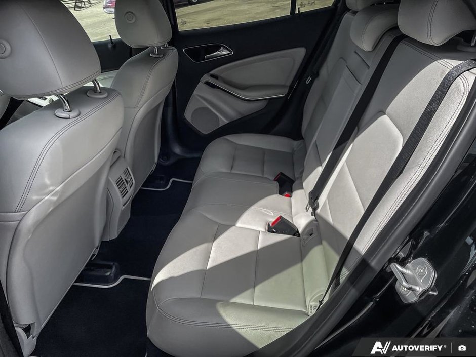 2018 Mercedes-Benz GLA 250-22