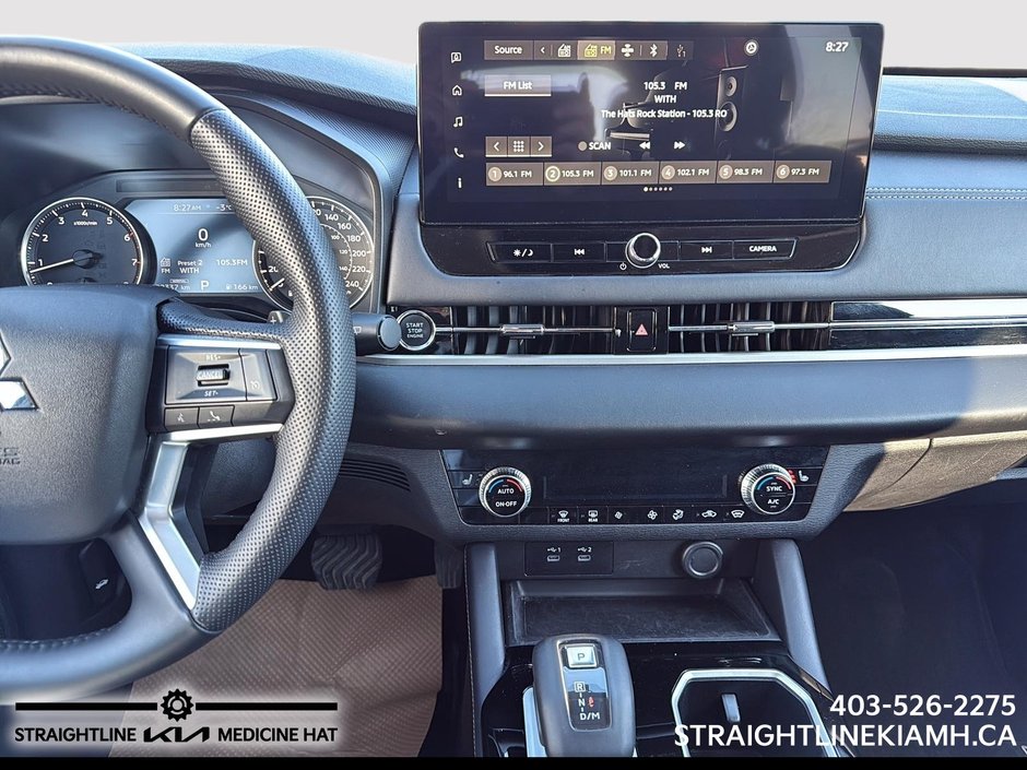 2025 Mitsubishi OUTLANDER ES-13