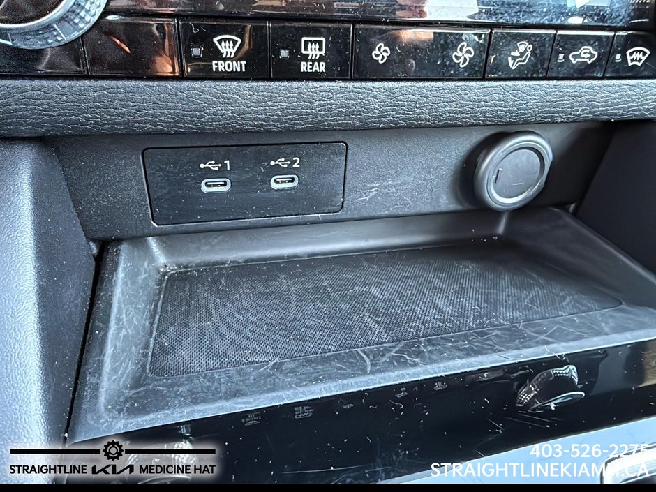 2025 Mitsubishi OUTLANDER ES-15