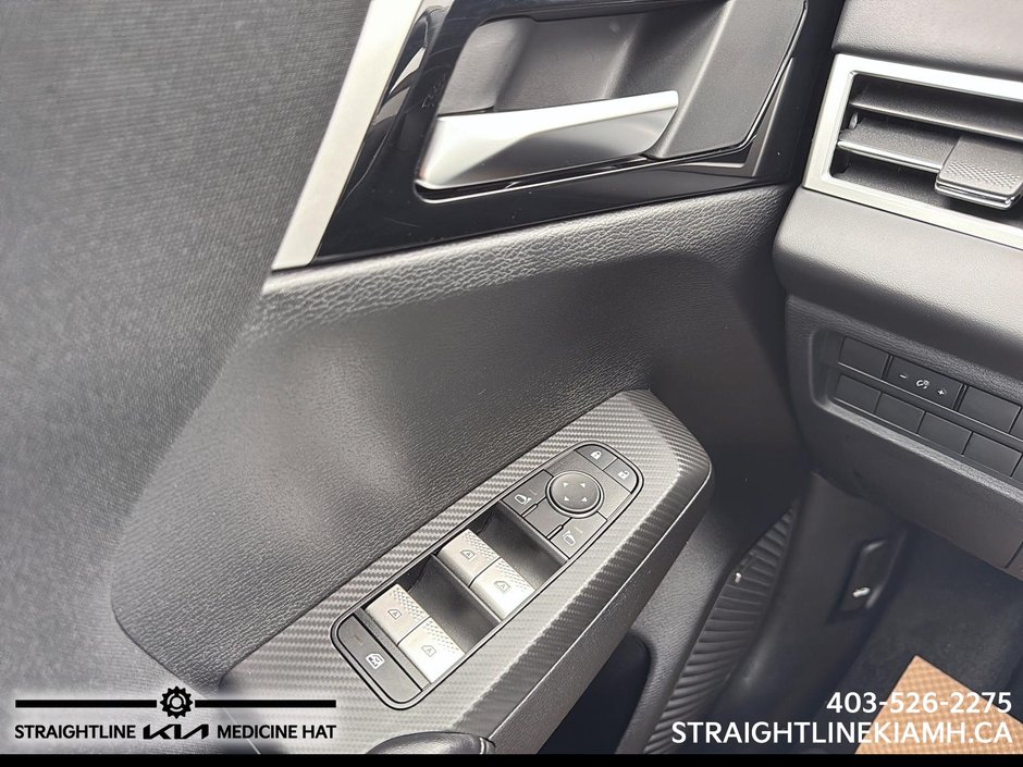 2025 Mitsubishi Outlander ES-10
