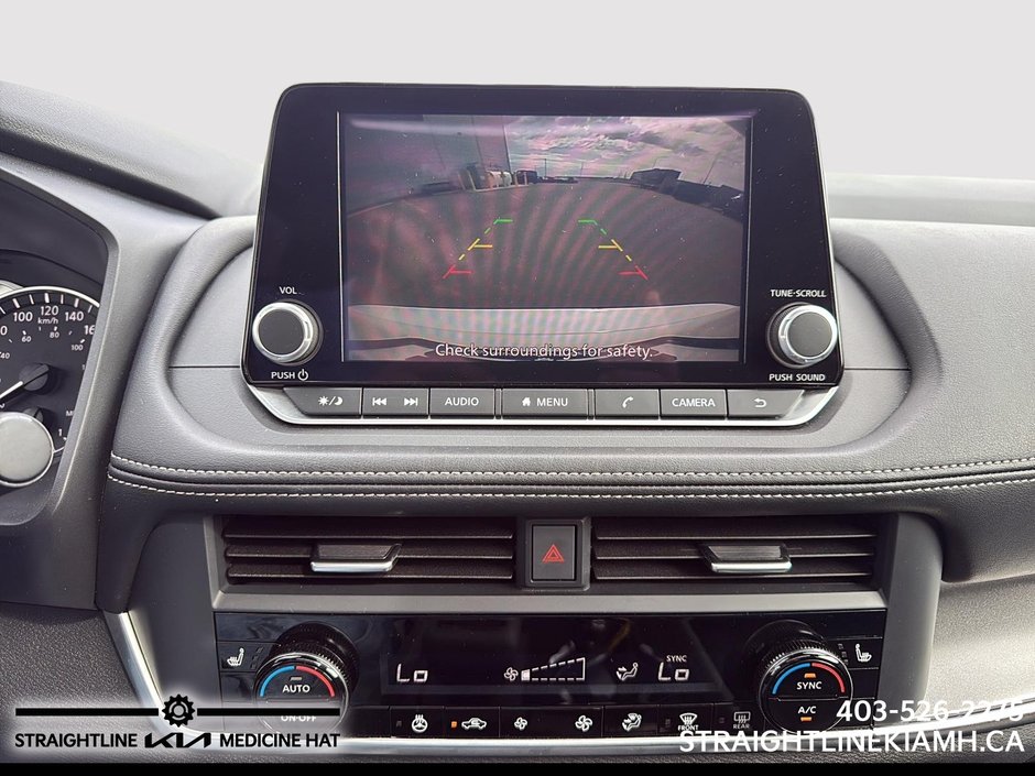 2025 Nissan Rogue SV Moonroof-17