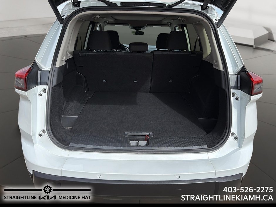 2025 Nissan Rogue SV Moonroof-5