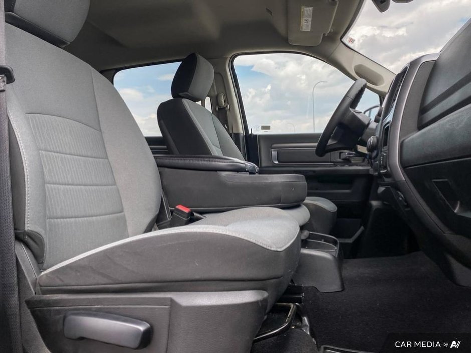 2021 Ram 1500 Classic SLT-23