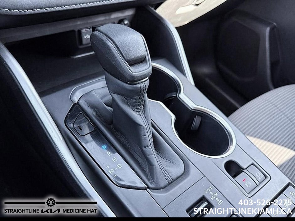 2020 Toyota Highlander LE-14