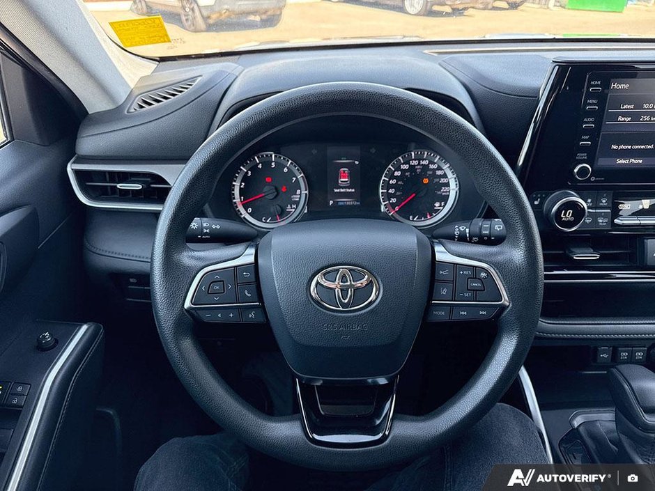 2020 Toyota Highlander LE-13