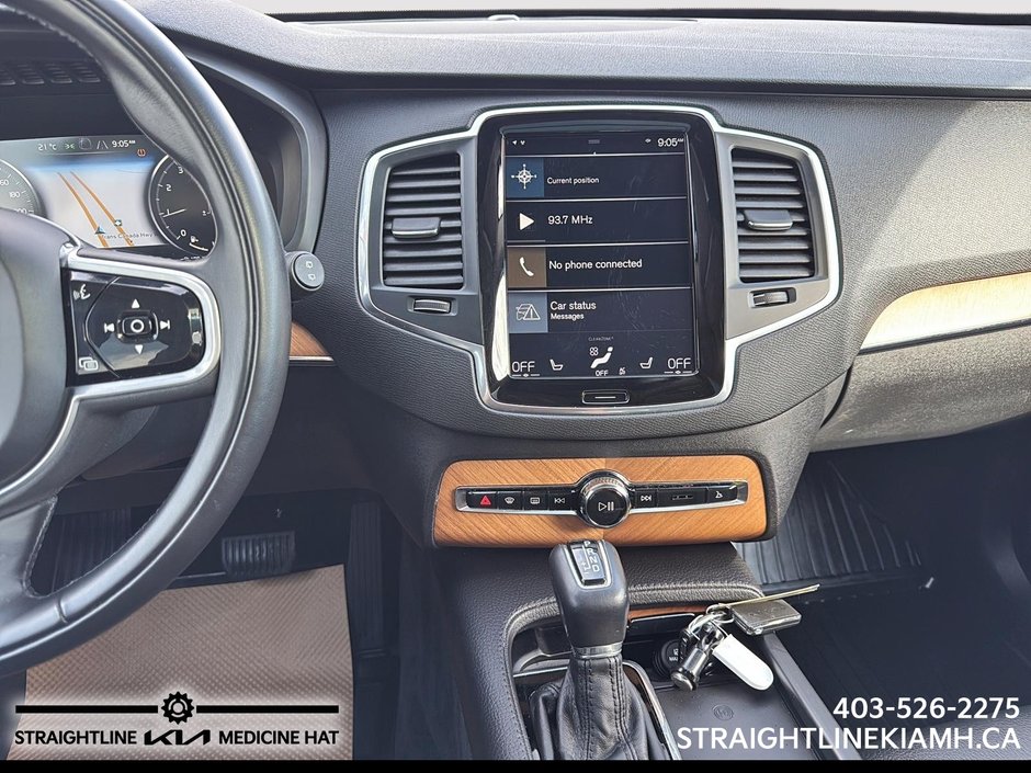 2022 Volvo XC90 Momentum-13