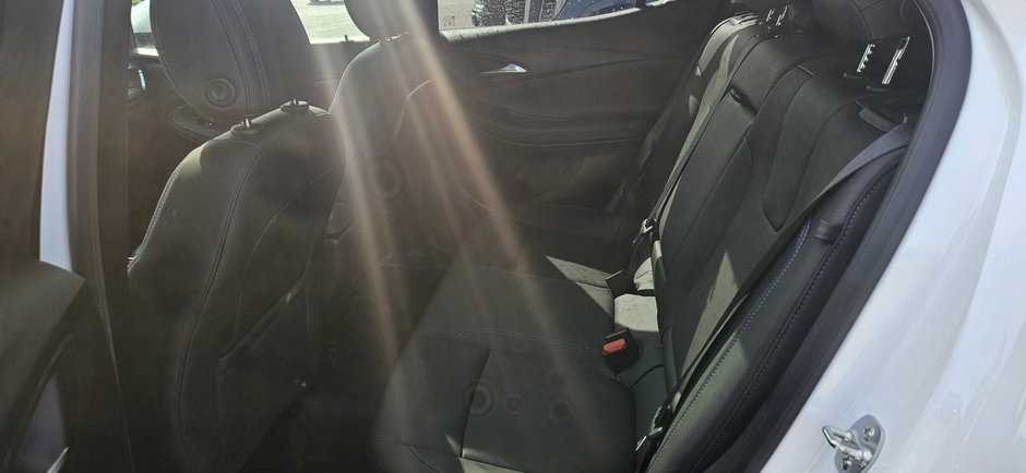 2025 Buick Encore GX Sport Touring-30