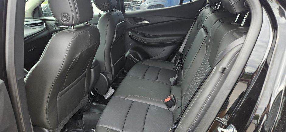 2025 Buick Encore GX Avenir-8