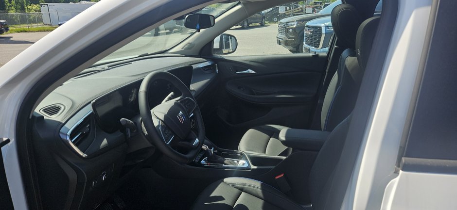 2026 Buick Encore GX Sport Touring-9