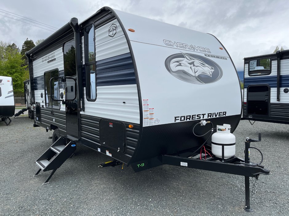 2025 Cherokee Wolf Pup 16FQW-0