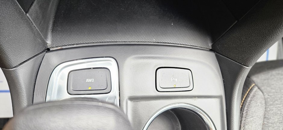 2022 Chevrolet Equinox LT-11