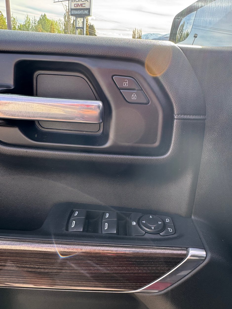 2022 Chevrolet Silverado 1500 LTD RST-9
