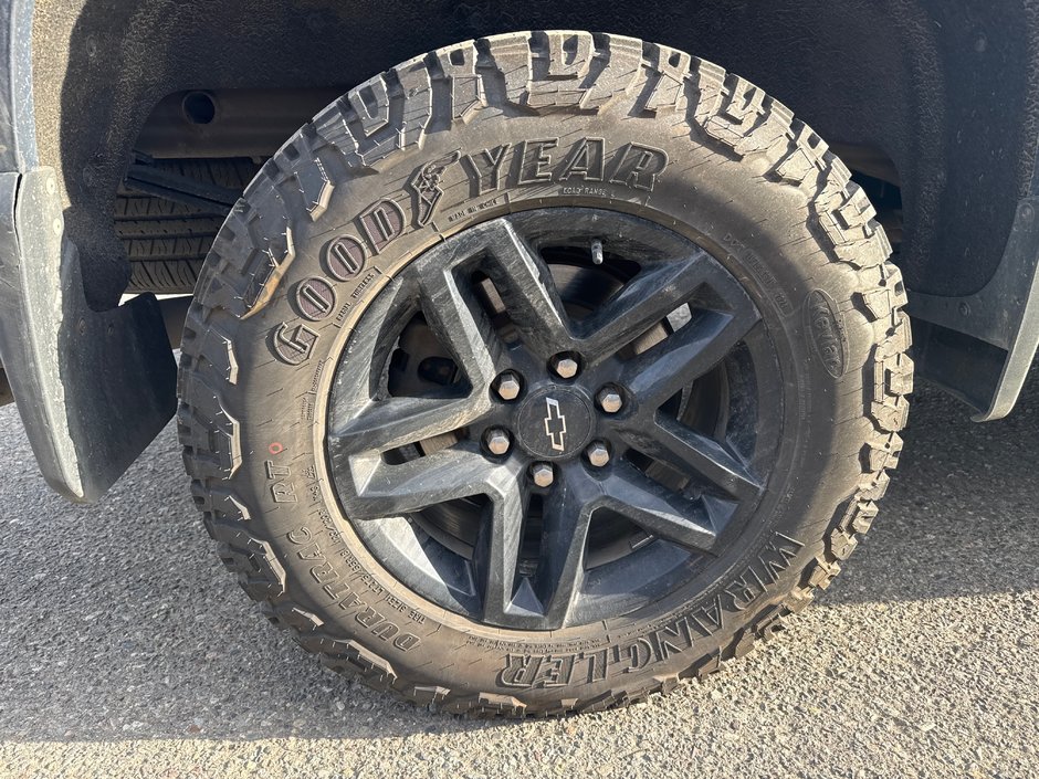 2022 Chevrolet Silverado 1500 LT Trail Boss-5
