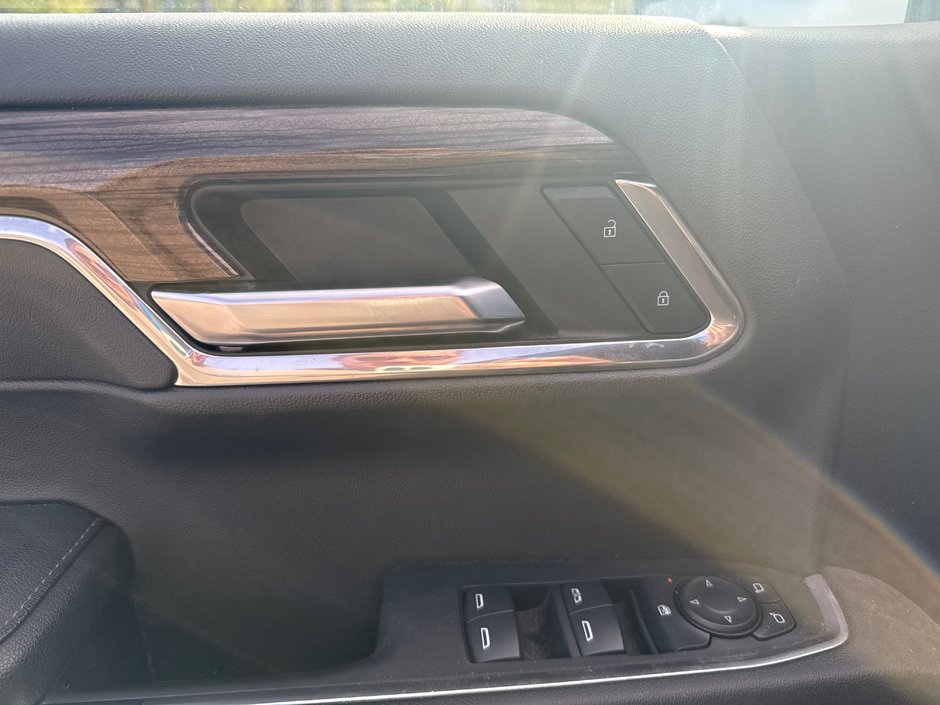 2023 Chevrolet Silverado 1500 RST-11