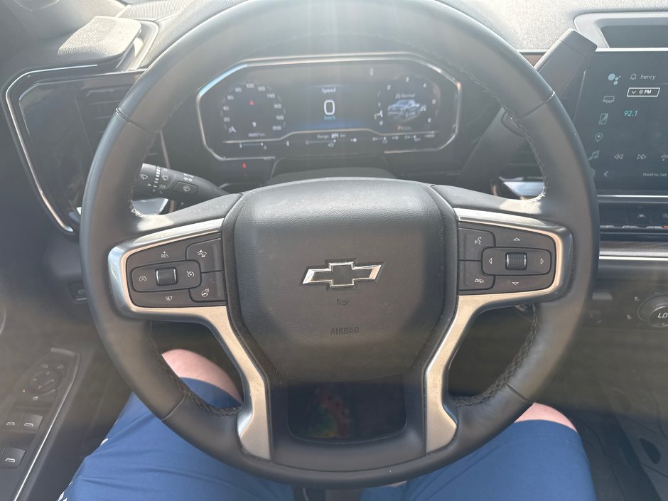 2023 Chevrolet Silverado 1500 RST-16