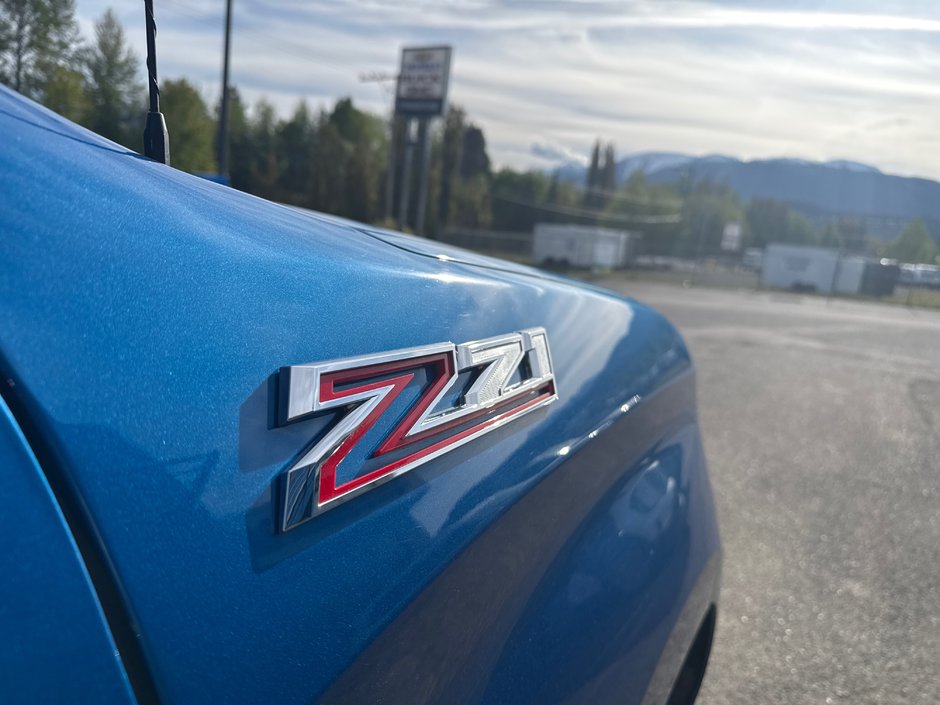 2023 Chevrolet Silverado 1500 RST-22