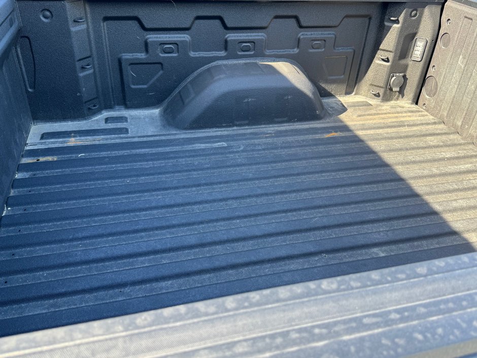 2024 Chevrolet Silverado 1500 Custom Trail Boss-18