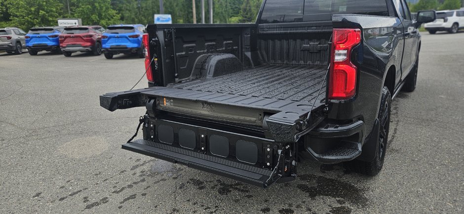 2025 Chevrolet Silverado 1500 High Country-22