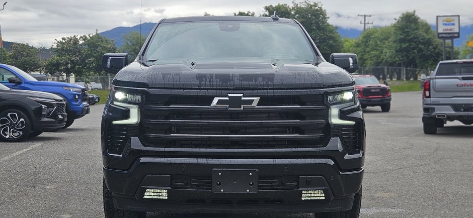 2025 Chevrolet Silverado 1500 High Country-20