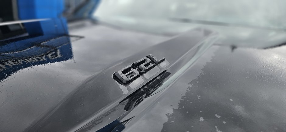 2025 Chevrolet Silverado 1500 High Country-15