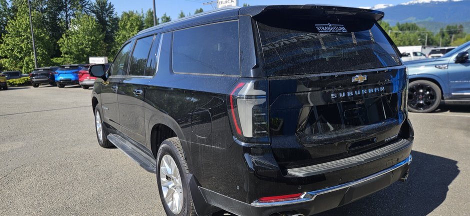 2025 Chevrolet Suburban Premier-43