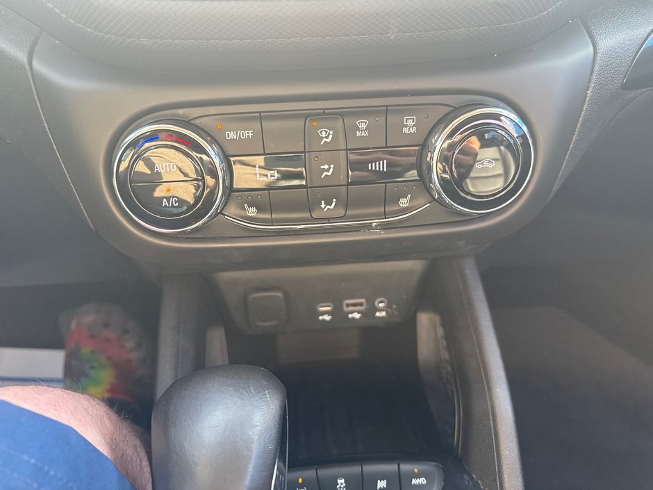 2022 Chevrolet Trailblazer LT-13