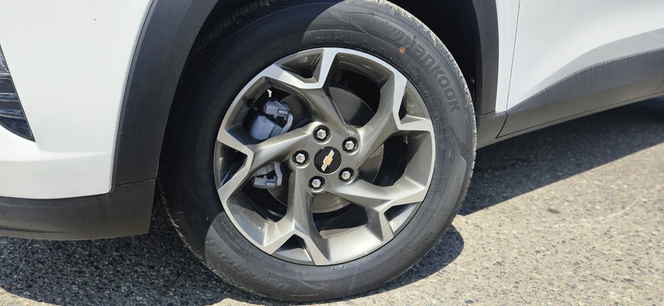 2025 Chevrolet Trax LT-15