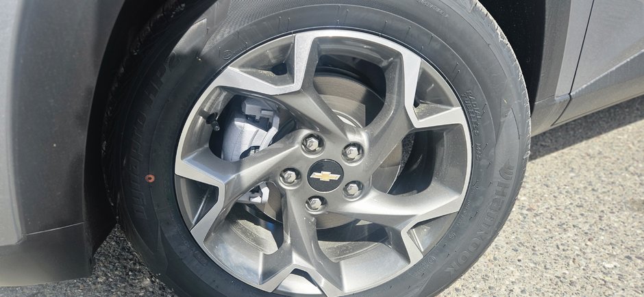 2025 Chevrolet Trax LT-9