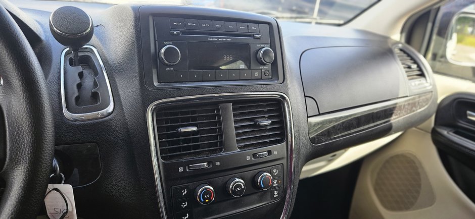 2014 Dodge Grand Caravan SE-4