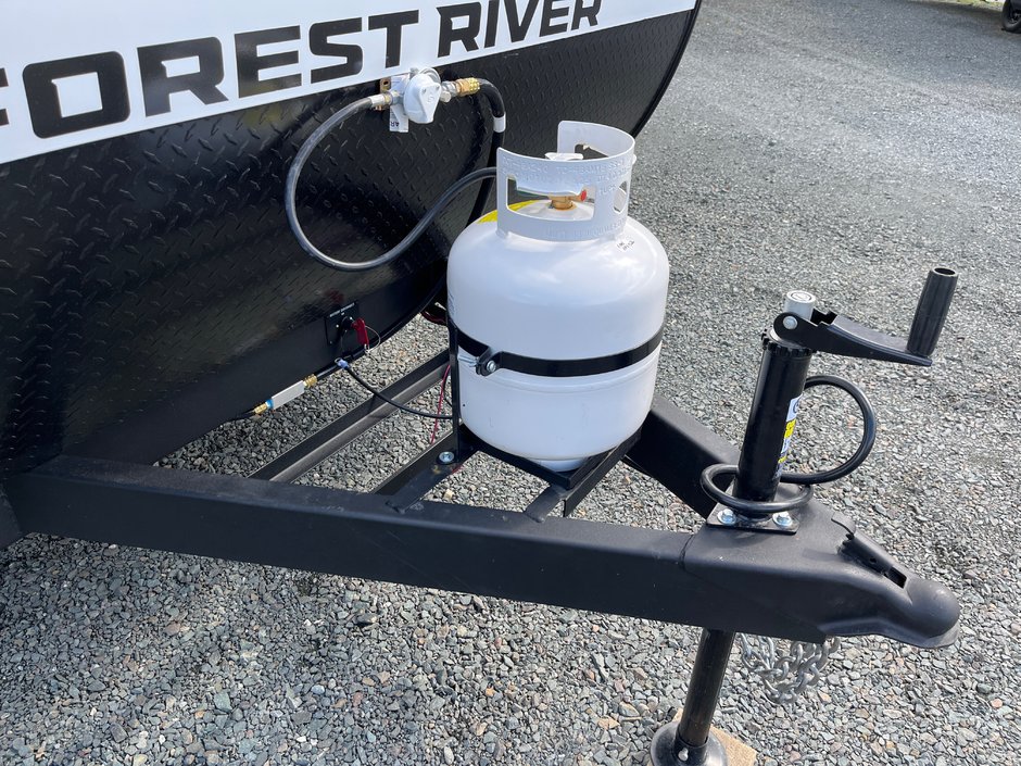 92026 Forest River CHEROKEE WOLF PUP 17JW-1