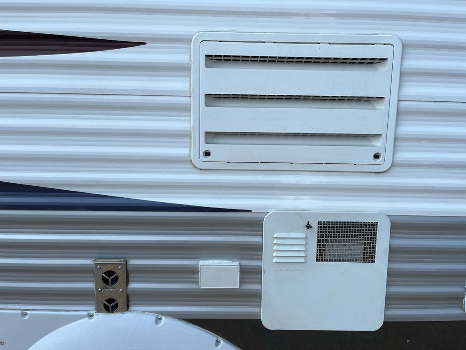 2011 Forest River PUMA M-253FBS-3