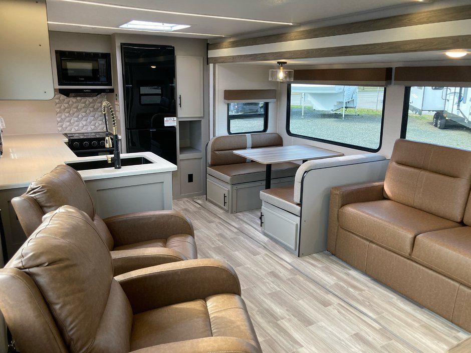 2025 Forest River Vibe 26RK-18