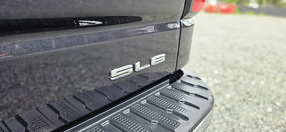 2022 GMC Sierra 1500 SLE-13