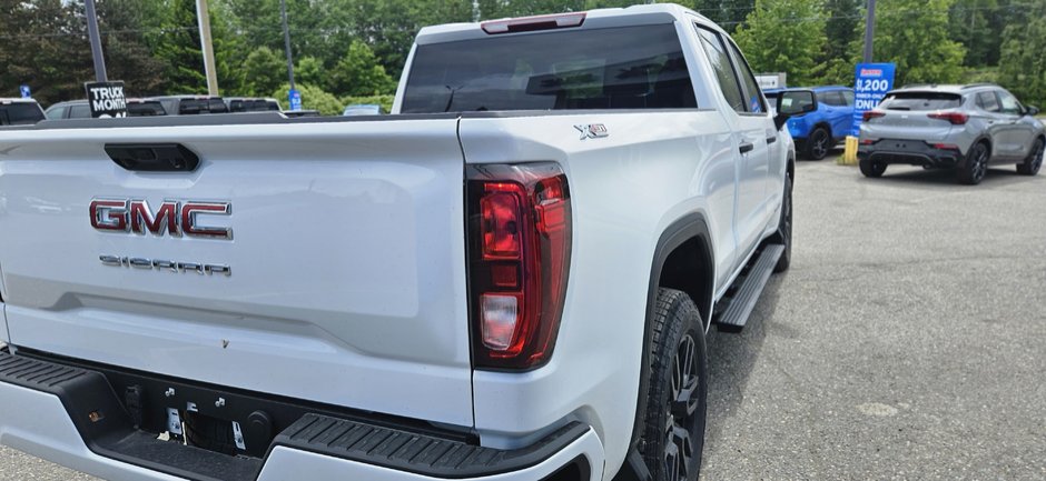 2025 GMC Sierra 1500 PRO-13