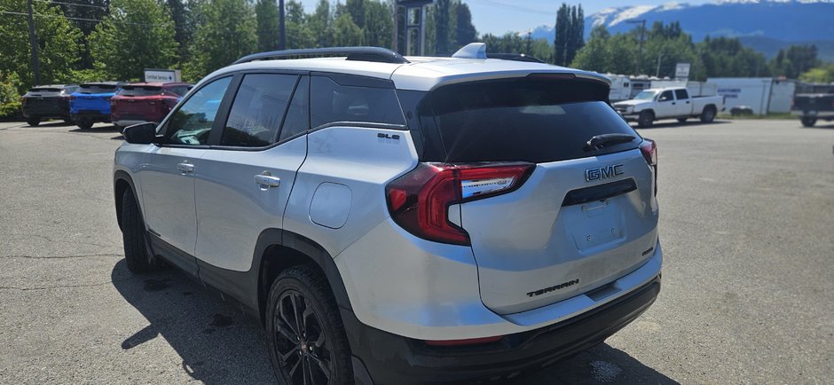 2022 GMC Terrain SLE-5