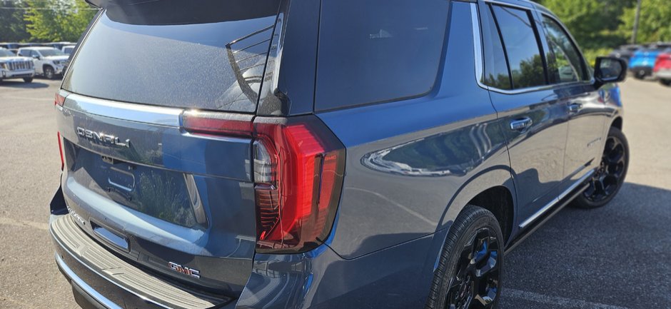 2025 GMC Yukon Denali-18