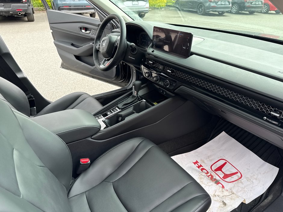 2025 Honda Accord Hybrid TOURING-14