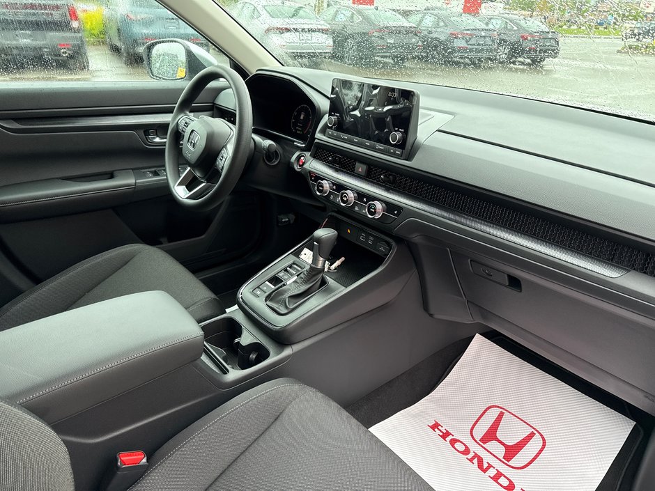 2025 Honda CR-V LX AWD-18