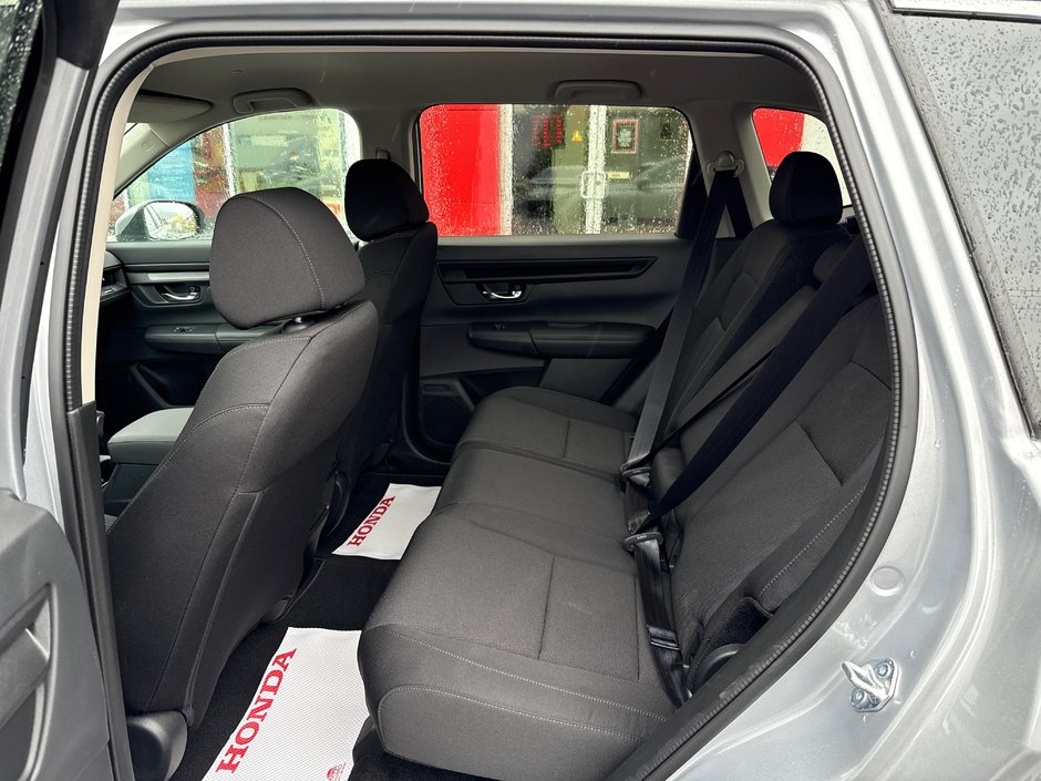 2025 Honda CR-V LX AWD-17