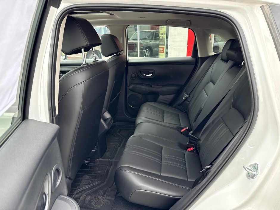 2025 Honda HR-V EX-L NAVI-13