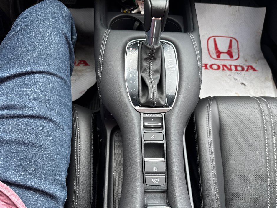 2025 Honda HR-V EX-L NAVI-8