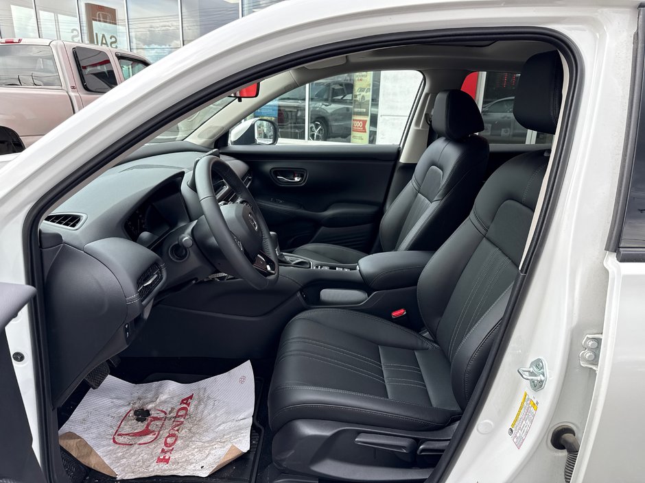 2025 Honda HR-V EX-L NAVI-17