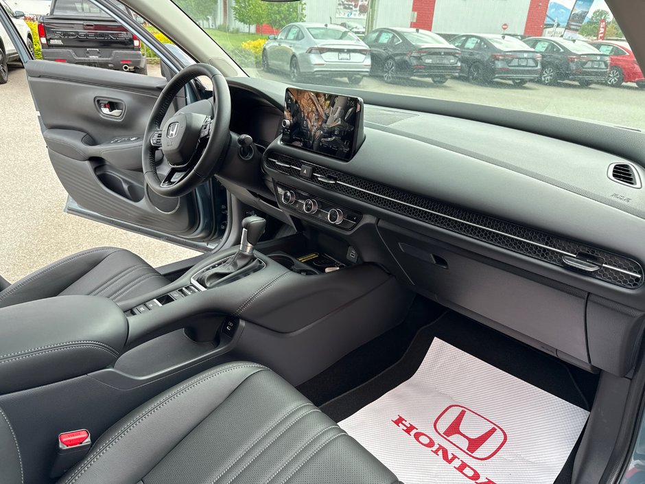 2025 Honda HR-V EX-L NAVI-16
