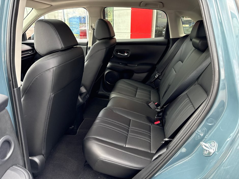 2025 Honda HR-V EX-L NAVI-13