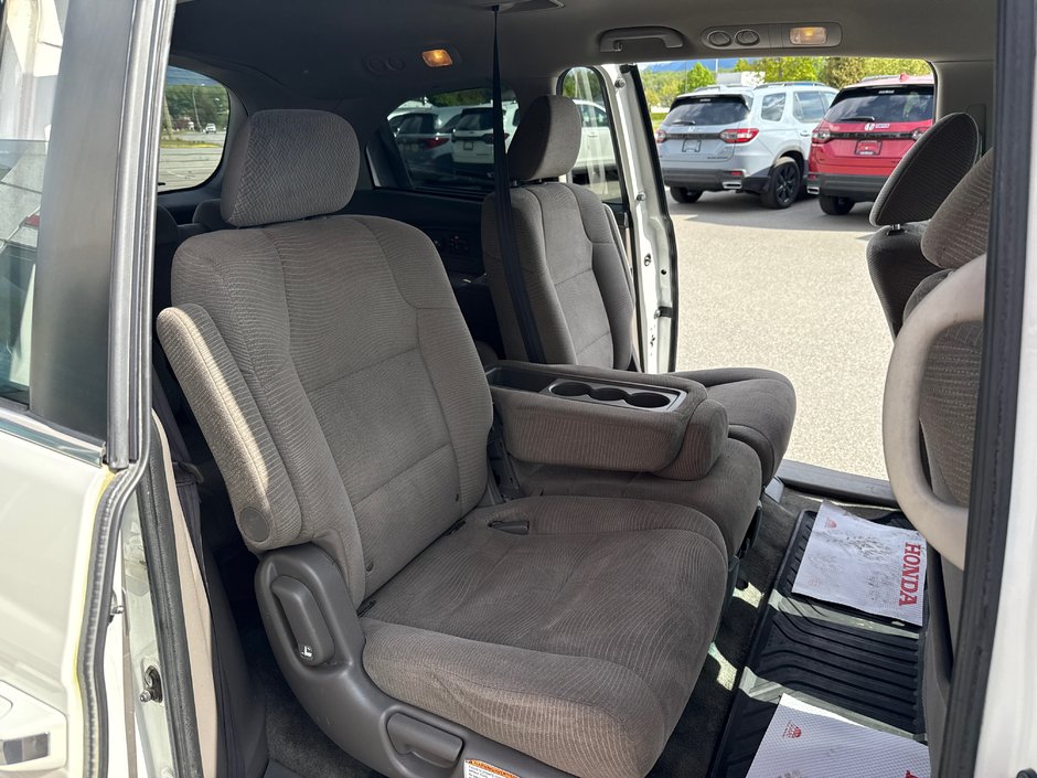 2012 Honda Odyssey EX-12