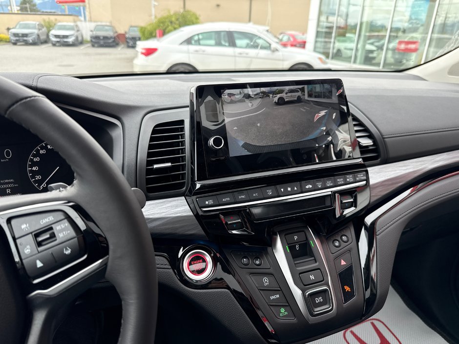 2025 Honda Odyssey TOURING-9